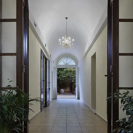 Yard 19 Bed & Breakfast